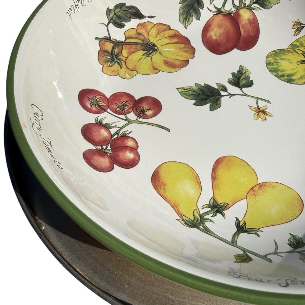 Williams Sonoma Heirloom Tomatoes Large Pasta Serving Bowl 13” Round Green Rim - Picture 4 of 8